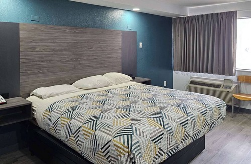 Memphis Hotel | Motel 6 Memphis, TN - Graceland