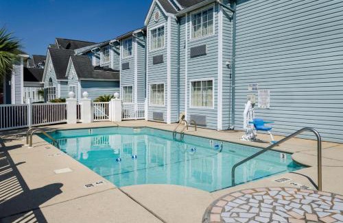 Tillmans Corner Hotel | Motel 6-Mobile, AL