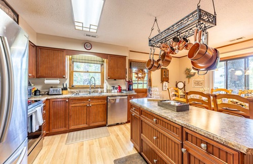 Franklin House | Mountain Escape w/Game Room & Smoky Views!
