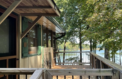 Saluda House | Mountain House on Private Lake