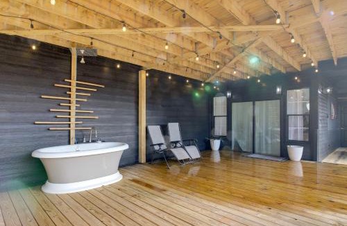 Banks County House | Mountain Retreat in Commerce w/Billiards + Darts
