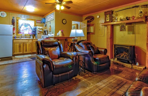 Cherokee Cabin | Mountain Springs Cabin at Panther Creek