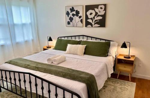 Shenandoah House | Mountain View Getaway - Stunning Views and Privacy