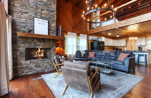 Robbinsville Cabin | Mountain View - Large Open Deck - Gas Fireplace
