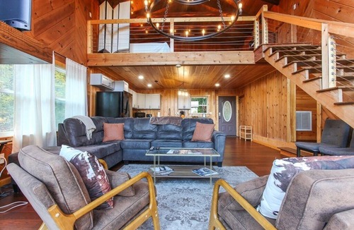 Robbinsville Cabin | Mountain View - Large Open Deck - Gas Fireplace