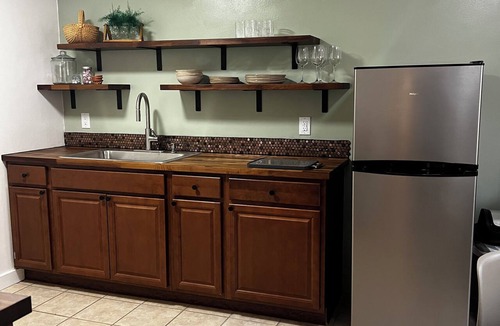 Hot Springs Apartment | Mountain View Rooftop Suite in Hot Springs, NC