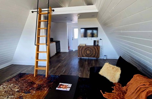 Bonnerdale Cabin | Mountaintop cabin 15 minutes from Hot Springs, AR - Perfect for a getaway