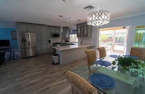 Florida Gardens House | Mt Irvine Resort-Pool home/Close Beach/Equestrian