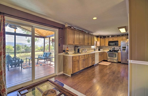 Seymour House | Mtn View: Smokies 'JuJu's House' w/Screened Porch