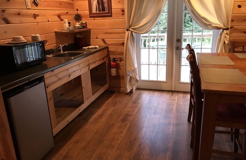 Helen Hotel | Nacoochee Valley Lodge