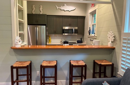 Olde Town Cottage | "Nauti-Jayne" coastal cottage in Historic Old Town Bluffton