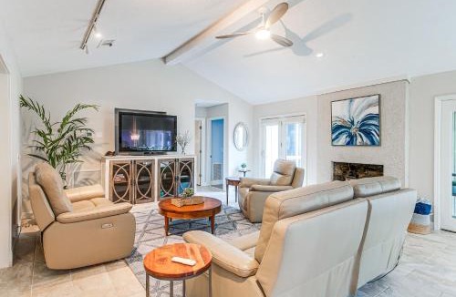 Saint Simons Island House | Near Beach! St Simons Island Gem in Golf Community