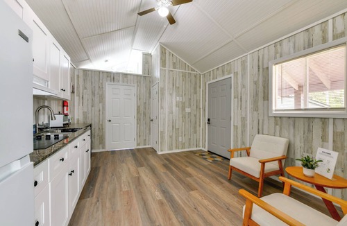 Picayune Cottage | Near Dtwn & Space Center: Tiny Home in Picayune