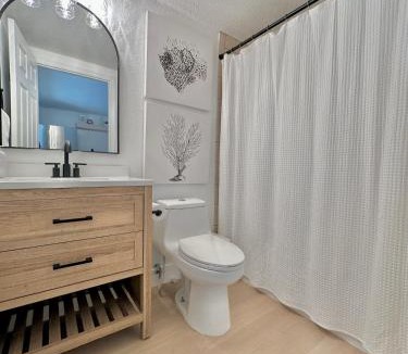 Rock Harbor House | New! 4-Story Villa, Private Rooftop, Pool and Marina in Key Largo