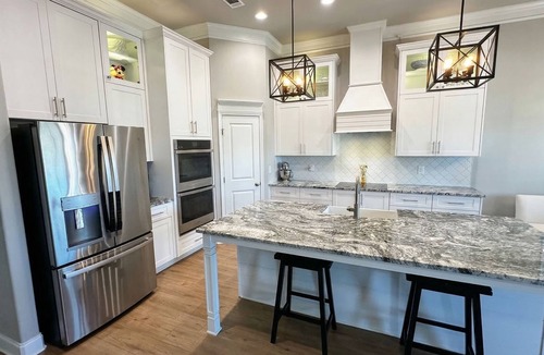 Grovetown House | New 4B Luxury Farmhouse with Horse Farm Views Peaceful Masters Week Stay