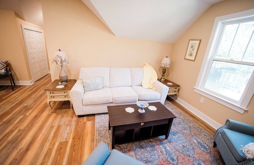 Tifton Apartment | New Apartment in Victorian House. Light filled space with full sized kitchen.
