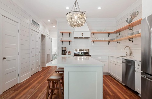 Old Town House | New Beachfront 3 Bed 2 1/2 Bath in downtown Bay St Louis in Prime Location