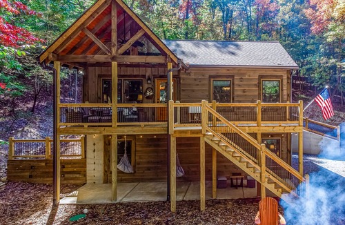 Ellijay House | New Build Luxury Cabin near Town! Fire Pit~ Hot tub~ Game Room~Pool & Fireplace!
