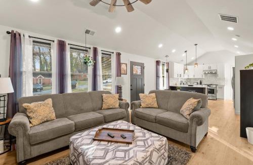 Belvedere Park House | NEW Decatur Bungalow