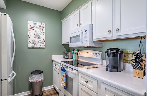 Oceanmarsh Subdivision Condo | New Listing! - Pool and Ocean View - Harbor Island Beachhouse