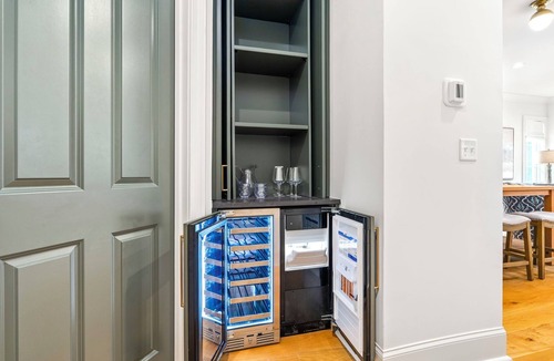 Auburn House | New Luxurious & Elite! Steps to Auburn University & Downtown