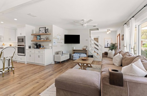Saint Simons Heights House | NEW Luxury Island Home - Golf Cart, Bikes, Firepit, & Huge Yard! Pet Friendly!