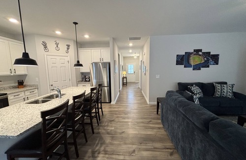 Emerson House | New pet-friendly home less than a mile to LakePoint Sports Complex!