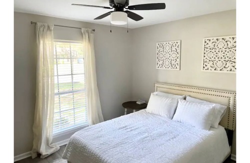 Montgomery House | NEW The Riverbend Magnolia | Beautifully Renovated