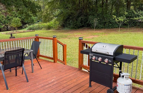 Anderson Cottage | New to VRBO - Comfortable Cottage