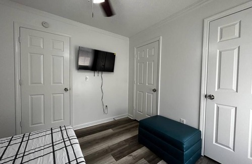 Southwind House | Newly remodeled Spacious 6 BR home in East Memphis