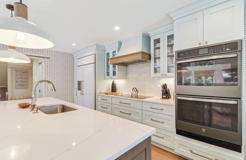 Beach Lagoon Villa | Newly renovated 3 Bedroom property with poolside views