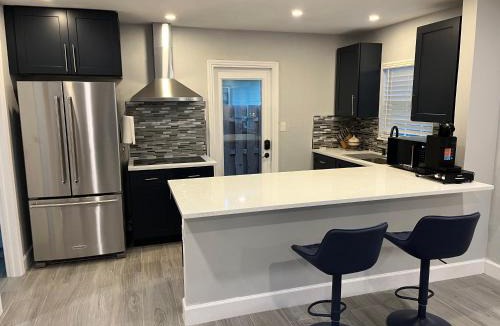 Madeira Beach Apartment | Newly Renovated Coastal Oasis by Madeira Beach
