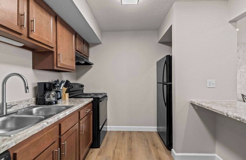 Springfield Apartment | Newly Renovated Unit in Central Spfld! #103