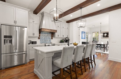 East Beach House | Newly updated 2022! Sleeps 12 with option to heat Pool! 5 bedrooms 4 1/2 baths
