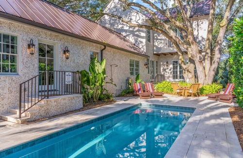 East Beach House | Newly updated 2022! Sleeps 12 with option to heat Pool! 5 bedrooms 4 1/2 baths