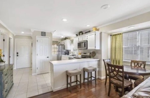 Indian Point Condo | Next to SDC & Table Rock Lake. 2 Beds 2 Baths. 20ft Patio. Full Size Kitchen.
