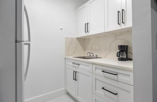 Carol City Apartment | Nice,Stylish King Bed Studio