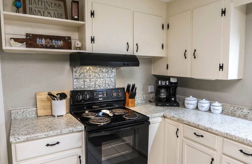 Anniston House | Nichole's Nest