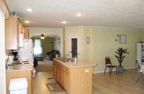 Crofton House | Oak Ridge Retreat - Oak Ridge Retreat