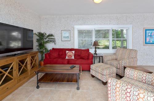 East Beach House | Oasis at East Beach