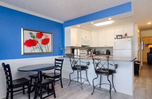 Wilmington Beach Condo | Ocean Front 2 Bedroom in Sea Colony