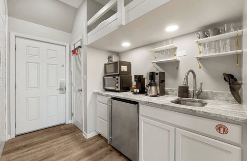 Rosemary Beach Condo | Ocean Overlook 30A 401-Pool-Sleeps 3