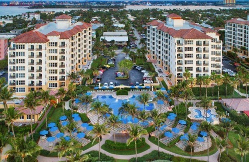 Palm Beach Shores Condo | Ocean Pointe One Bedroom- Golf, beach and shopping!