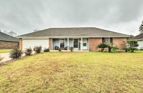 Gulf Hills House | Ocean Springs Home w/Sunroom ~ 5 Mi to Beach