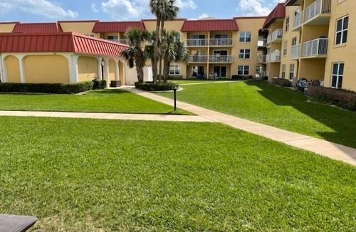 Point East Condo | Ocean View Ground Floor