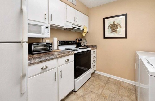 Demere Park Condo | Ocean Walk Condo D4!