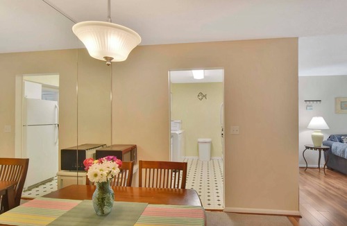 Demere Park Condo | Ocean Walk Heated Pool + Lake Views Walk to Pier Village