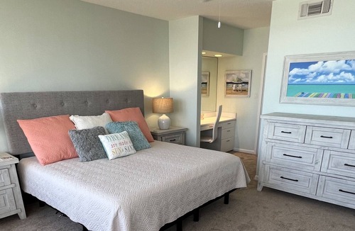 Boardwalk Condo | Oceanfront Condo-Peace on the Beach at Golden Arms