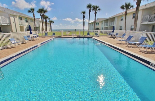 Sea Dunes Condo | Oceanfront Oasis: 2BR Condo w/Stunning Views