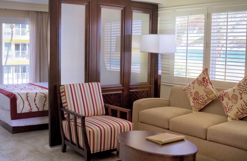 Pompano Beach Resort | OFFICIAL LISTING | Wyndham - Sea Gardens 2 BR w/Pool, Beach, Attractions!